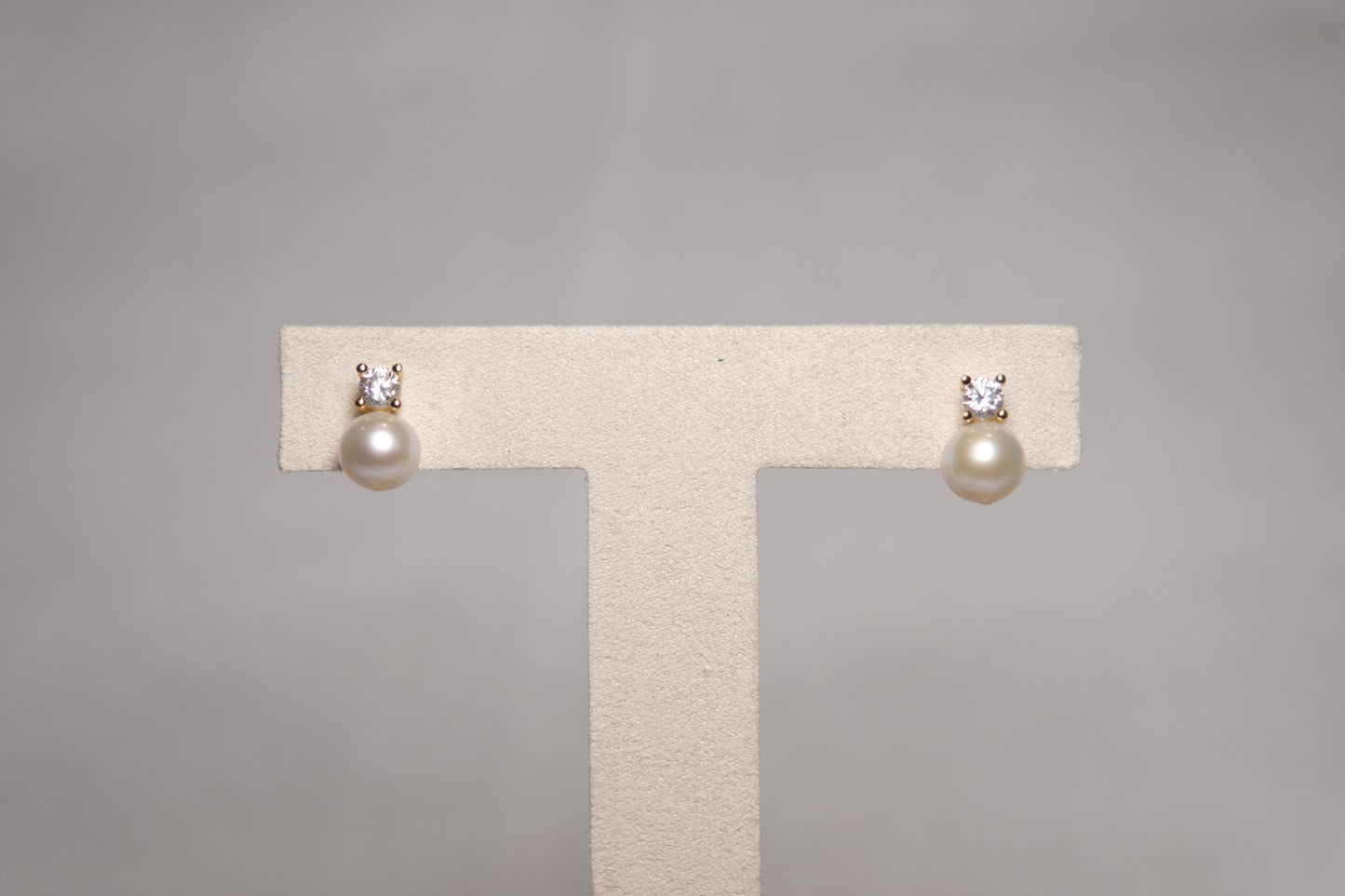 Diana Pearl Studs
