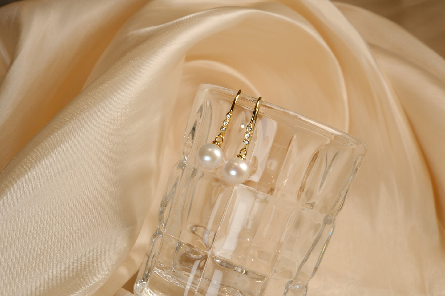 Ethereal Pearl Dangle