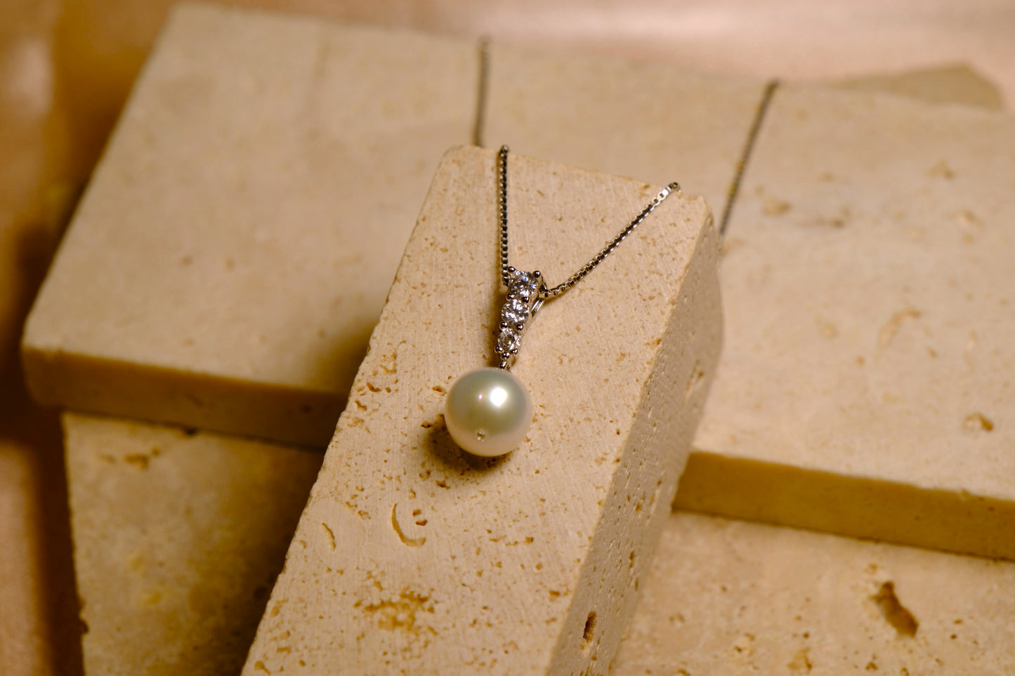 Isa Pearl Necklace