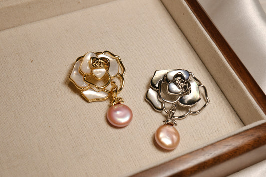 La Fleur Button Pearl Brooch Pin