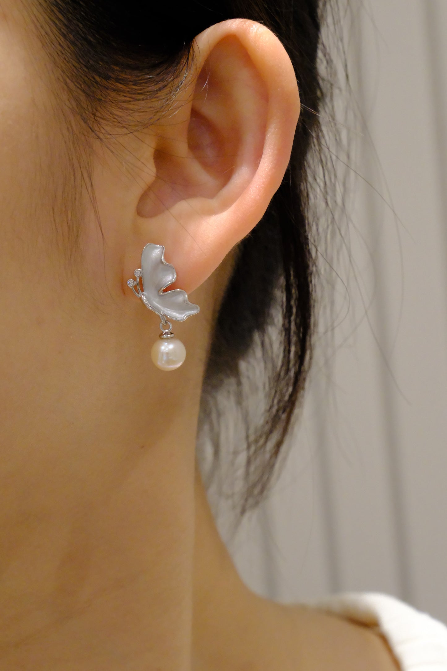 Mirage Pearl Earrings