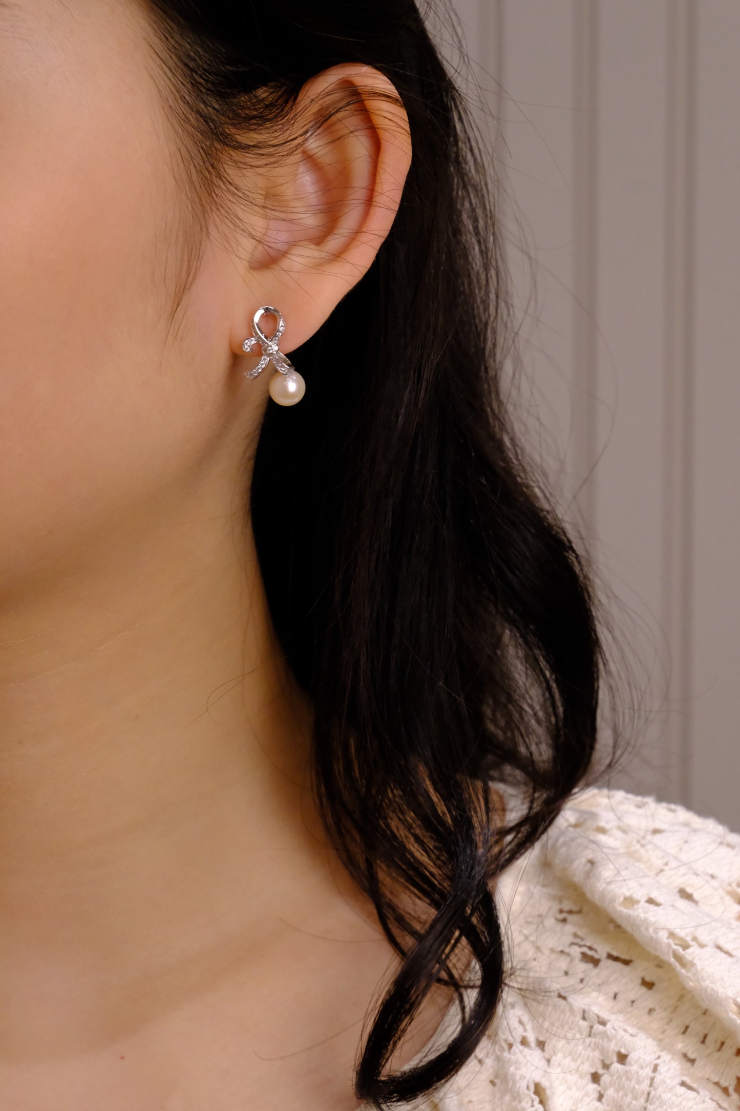 Ribbon Pearl Earrings