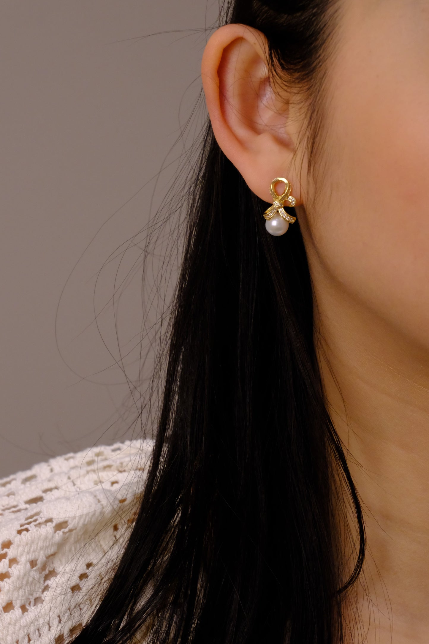 Ribbon Pearl Earrings
