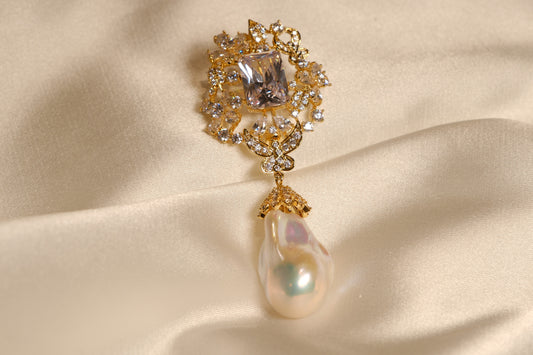 Royal Baroque Pearl Brooch Pin