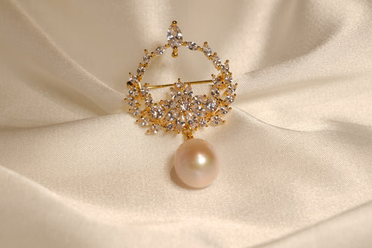 Tiara Pearl Brooch Pin