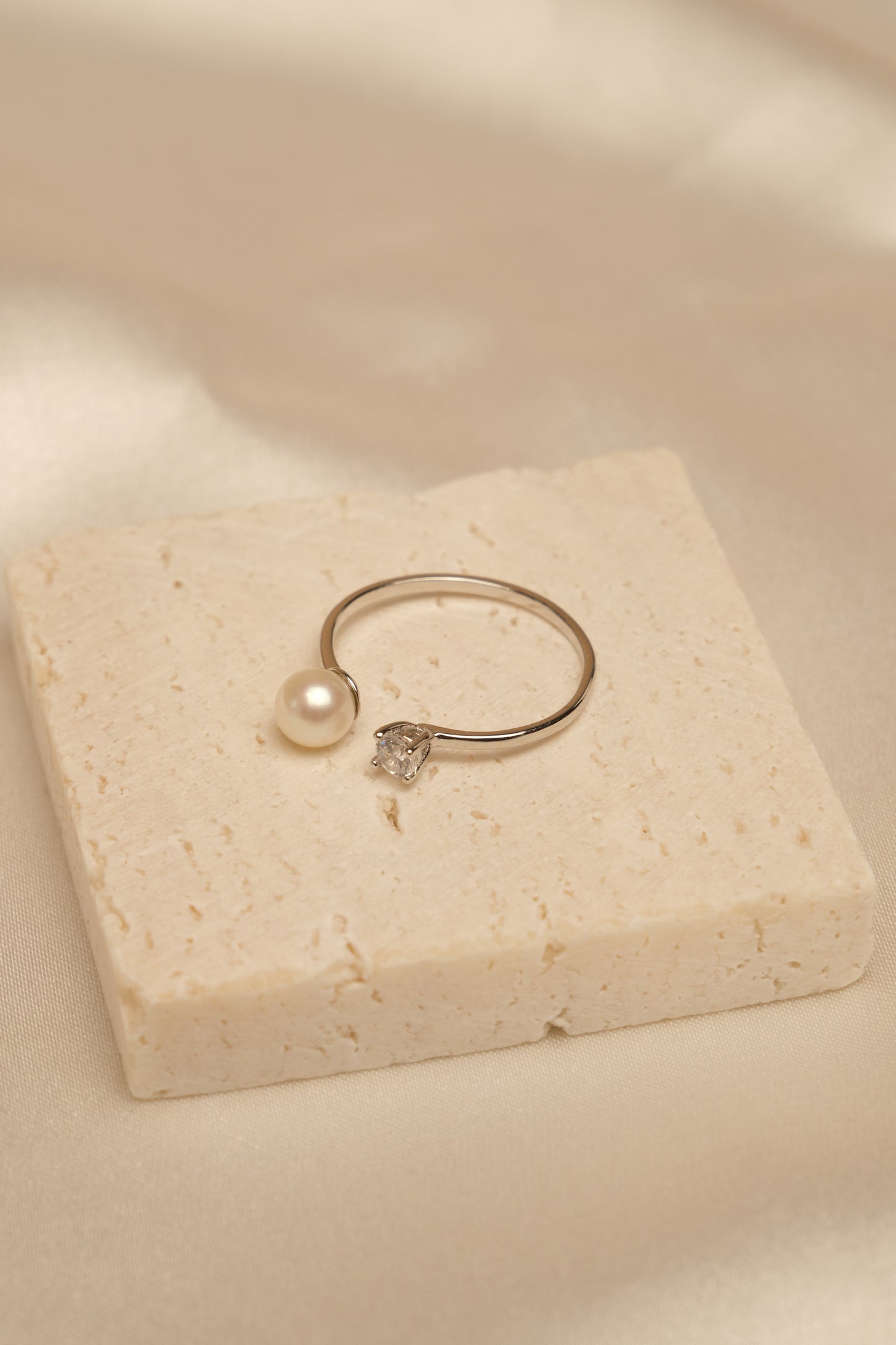 Dia Dewdrop Pearl Ring