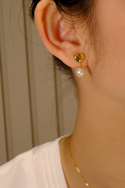 Adore Pearl Earrings