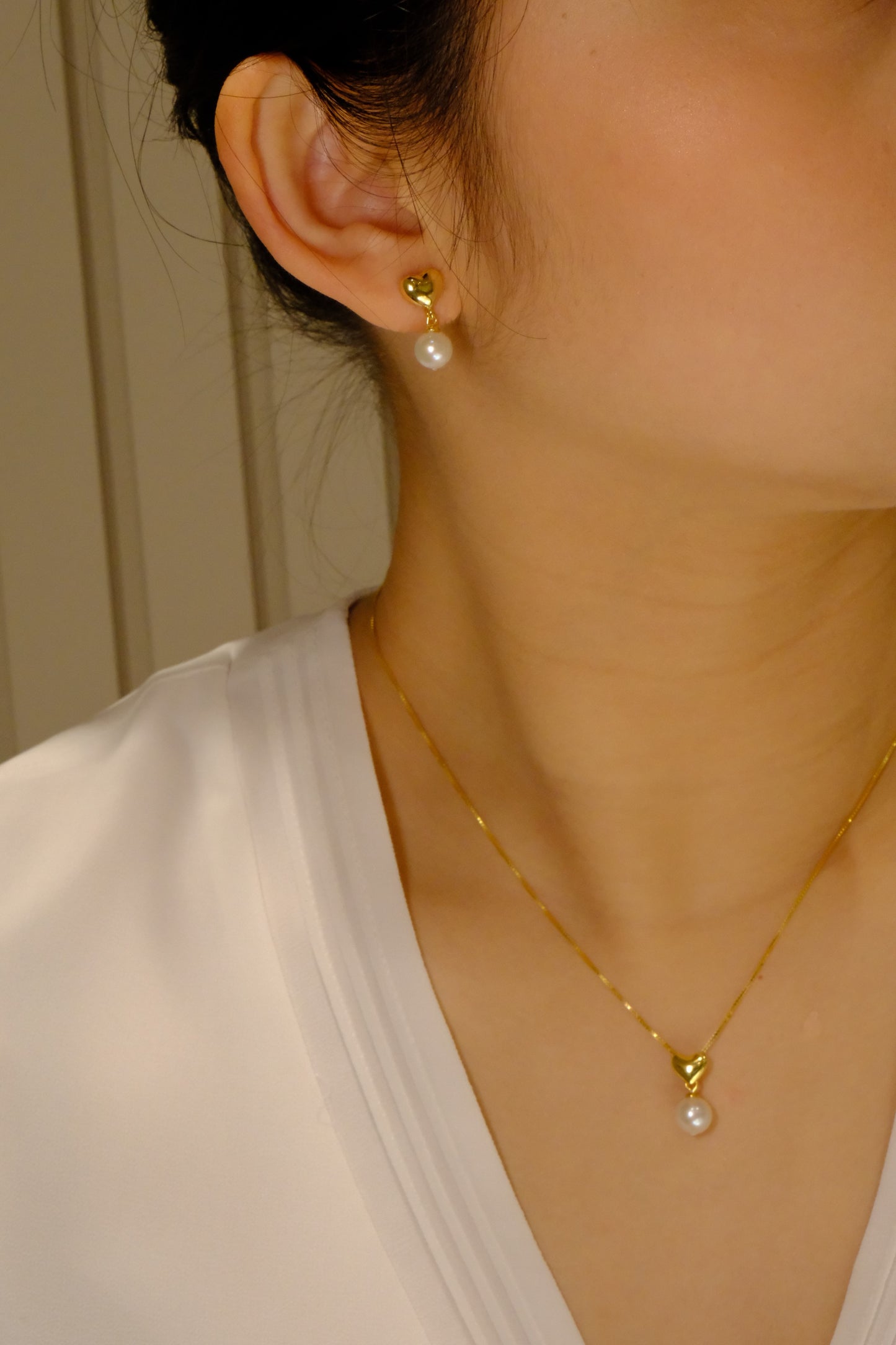 Adore Pearl Earrings
