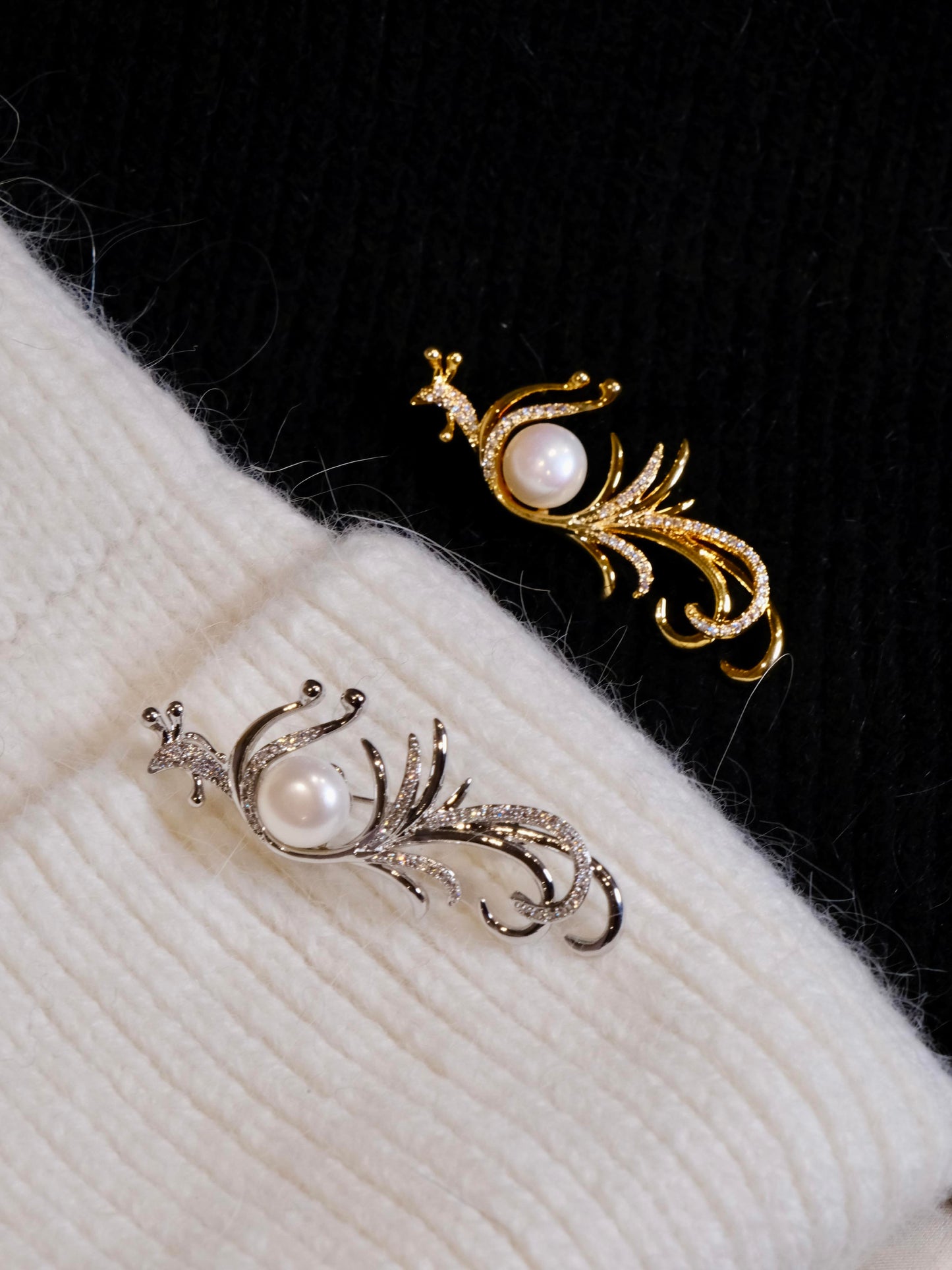 Anka Pearl Brooch Pin