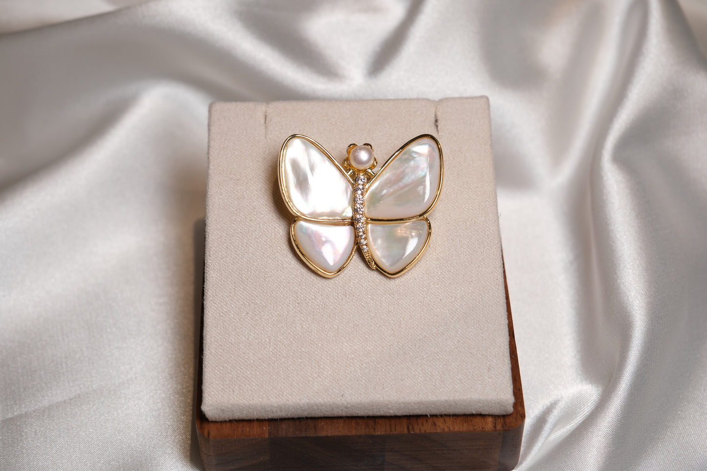 Butterfly Pearl Brooch Pin