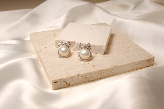 Darling Pearl Studs