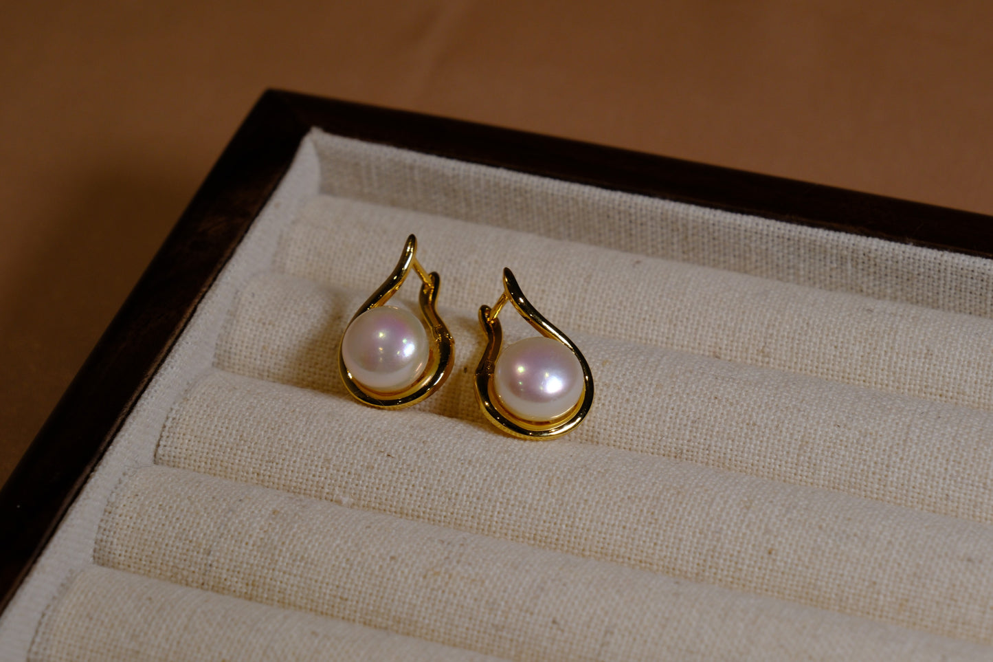 Gabriella Pearl Earrings