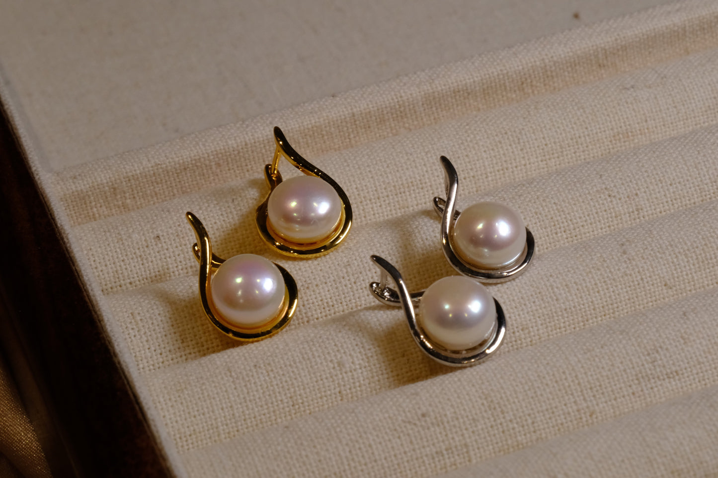 Gabriella Pearl Earrings