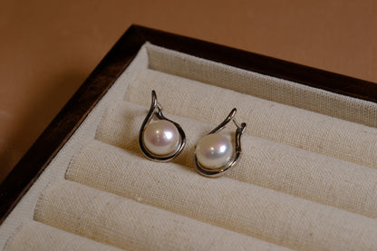 Gabriella Pearl Earrings