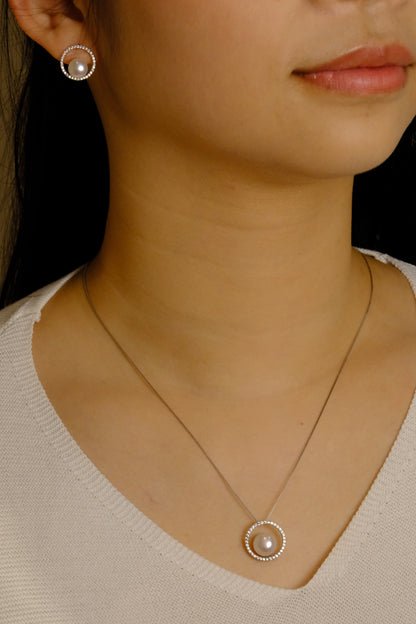 Hazel Pearl Necklace