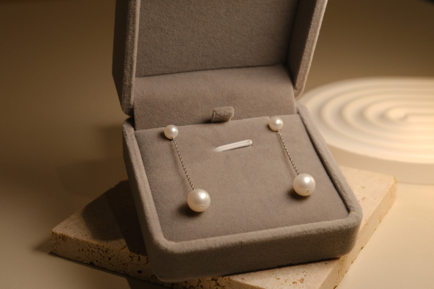Lila Pearl Earring
