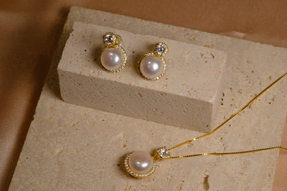 Mila Pearl Earrings