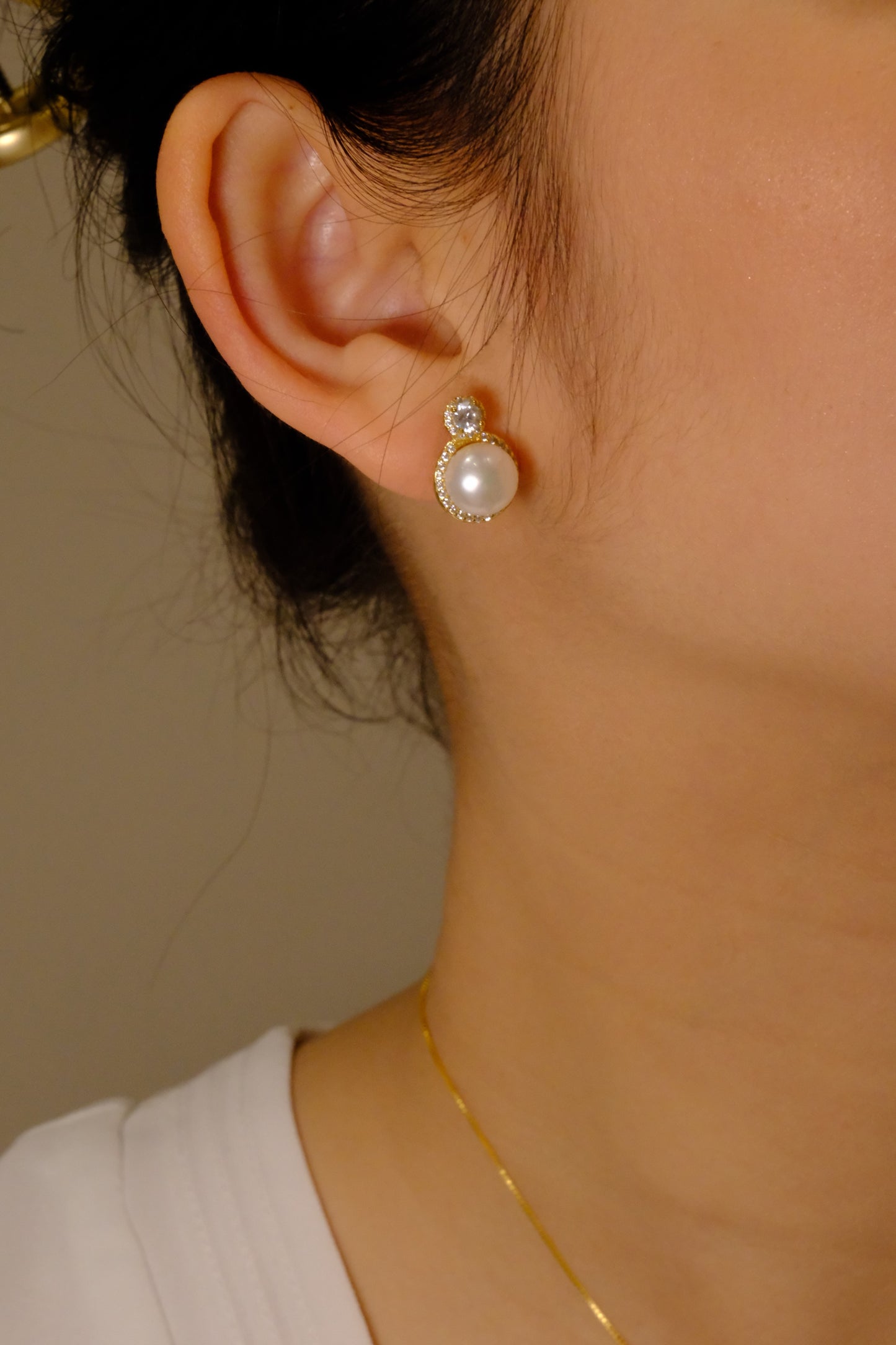 Mila Pearl Earrings