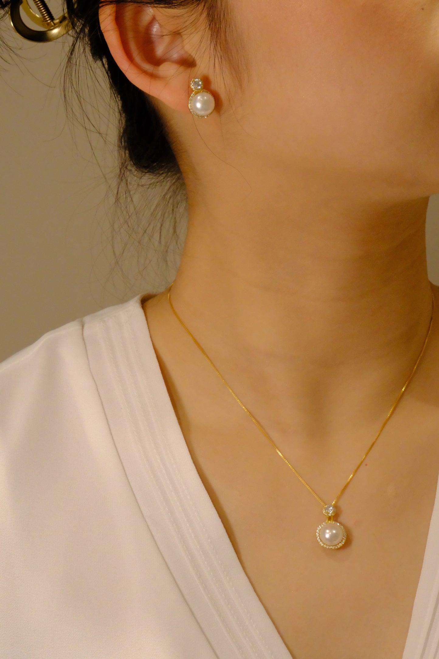 Mila Pearl Necklace