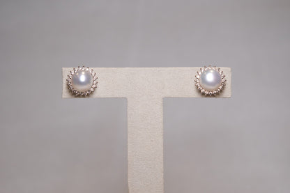 Nova Pearl Studs