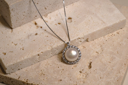 Nova Pearl Necklace