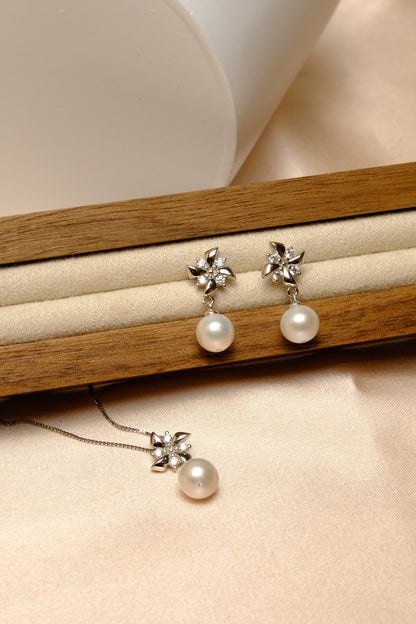 Zephyr Pearl Earrings